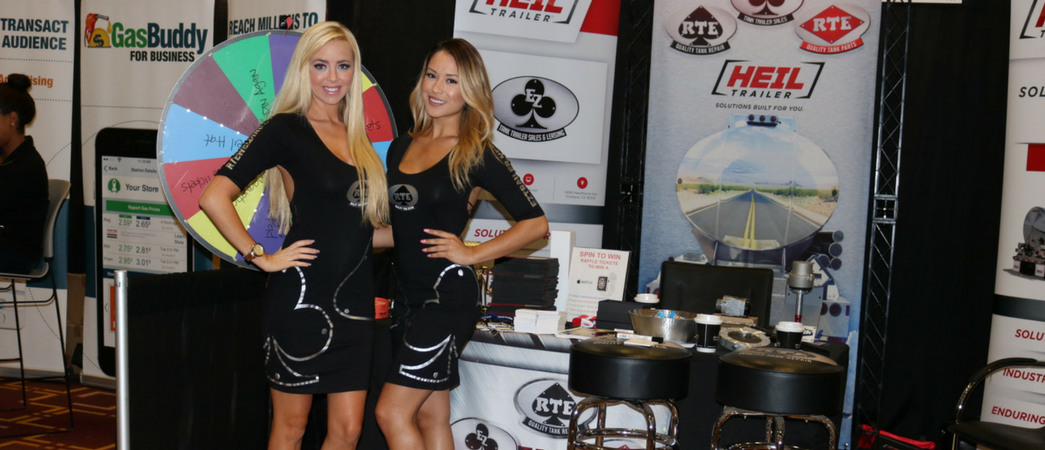 10 Reasons to Hire a Trade Show Model