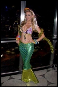Dallas-costume-model-Haley1-300x444