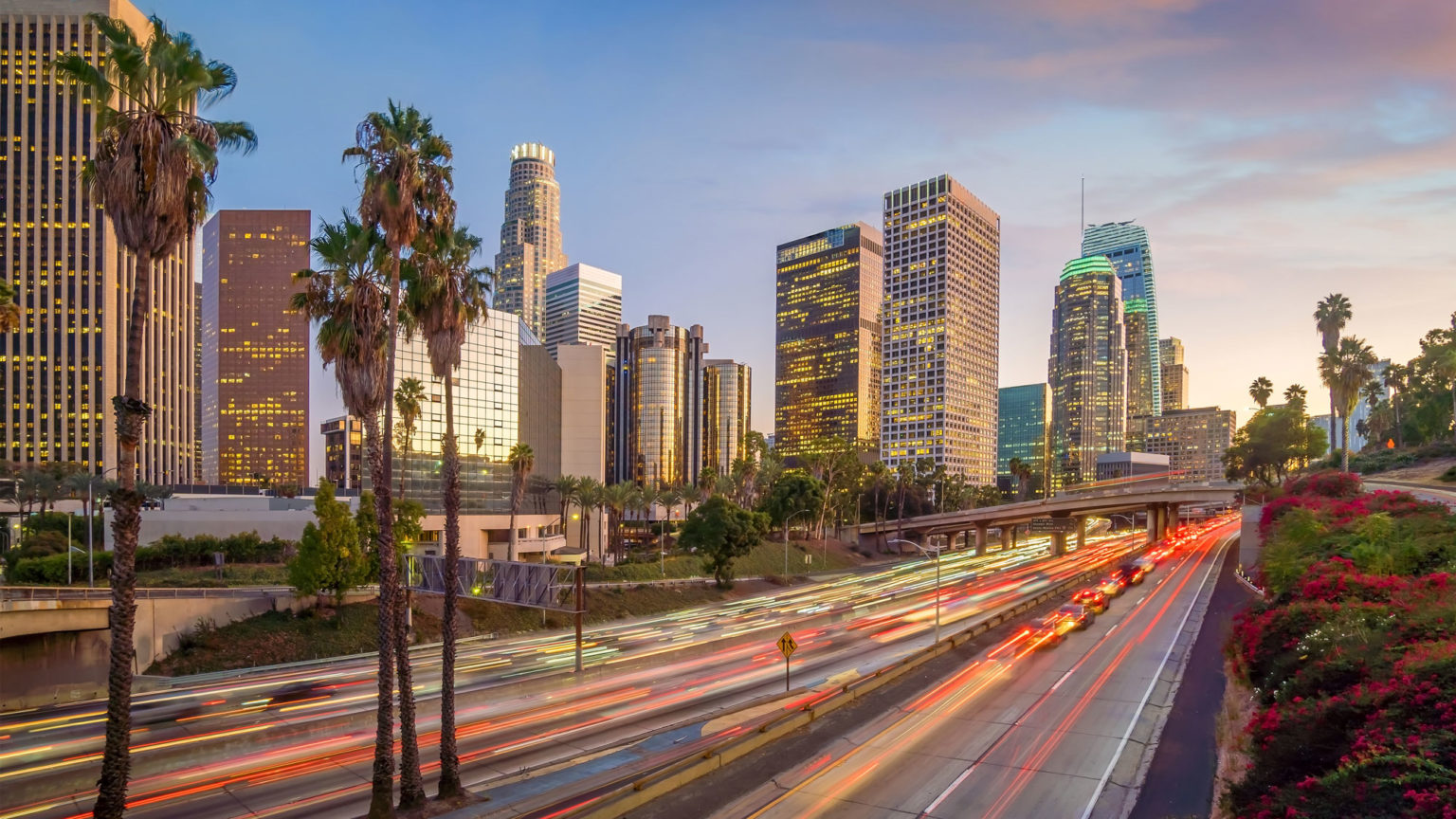 Los Angeles Trade Show Models | Find a Los Angeles Booth Model